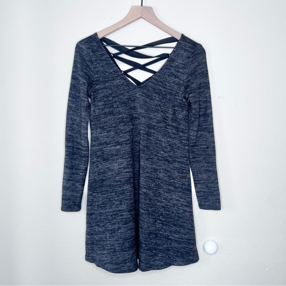 A. Byer Women's Sweater Grey Long Sleeve Dress Size Small V-Neck Tie Back Pocket